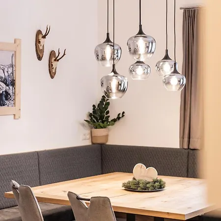 Zeitlos アパート フラッハウ